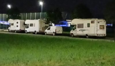 A Barbaiana di Lainate, la protesta contro i camper in strada