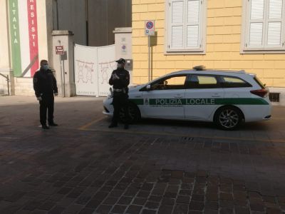 Denunciato un 35enne di Corbetta per guida pericolosa e fuga