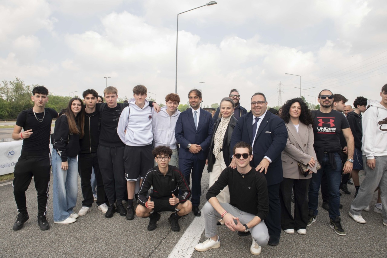 Educazione alla sicurezza stradale per gli studenti