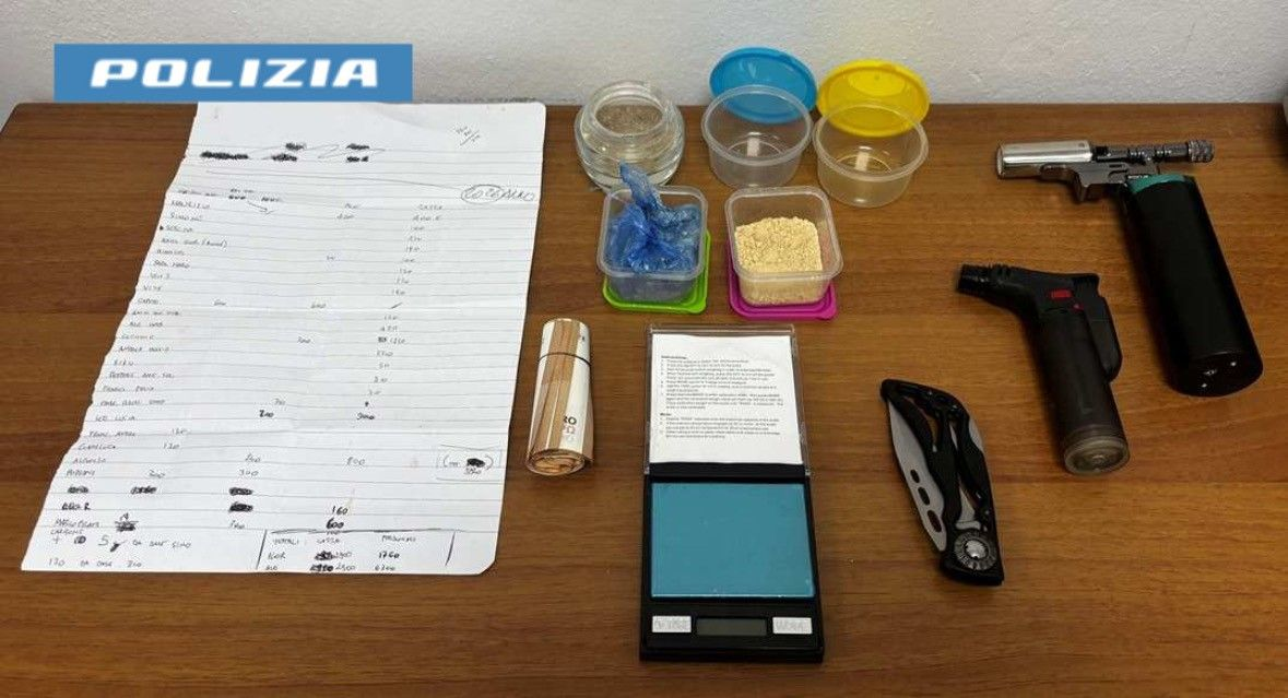 Arrestato pusher all’A8 con kit per lo spaccio