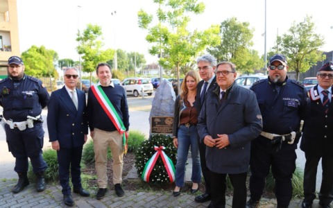 La fanfara dei Carabinieri rende omaggio a Galvaligi a Settimo Milanese