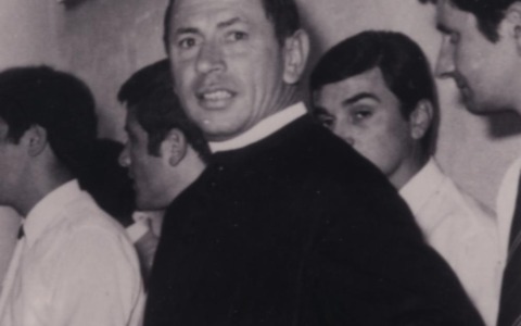 Cornaredo celebra don Carlo Aresi