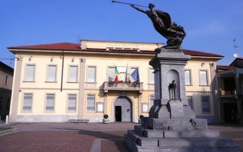 La Polizia Locale cede l’auto “civetta” all’Ufficio Tecnico