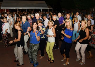 Inizia stasera «Agosto in piazza», la festa per chi resta in città