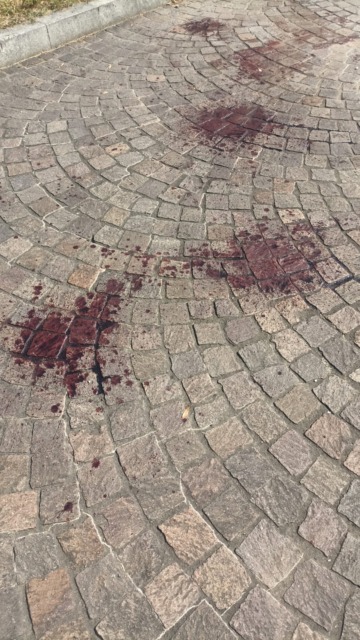 Lite in stazione: un 42enne colpito alla gola
