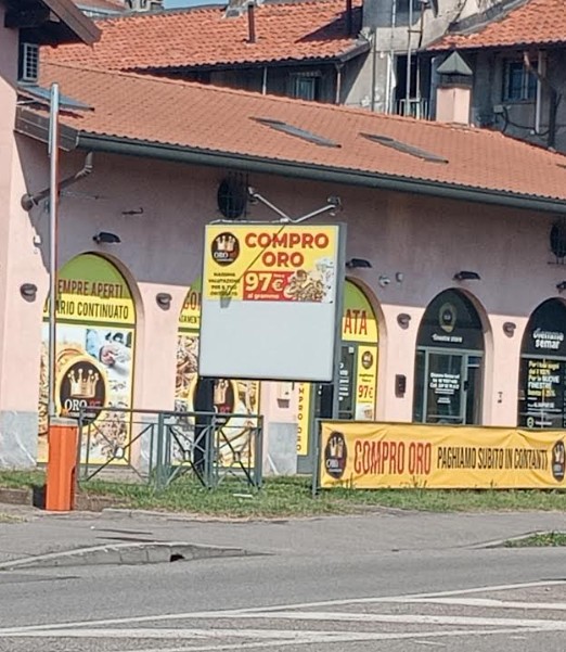 Tre uomini armati tentano di rapinare un Compro Oro a Pogliano Milanese