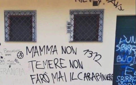 Vandalismi contro i Carabinieri a Lainate